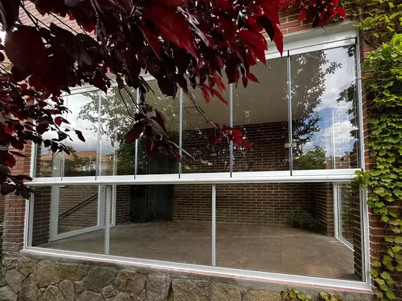 Albert Genau Balumax Balustrade & Railing System