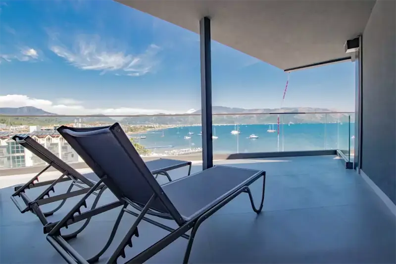 Albert Genau Linera Balustrade & Railing System
